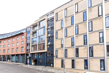 1 bed studio, Lady Lawson Street, Tollcross, Edinburgh, EH39DH - Image 7